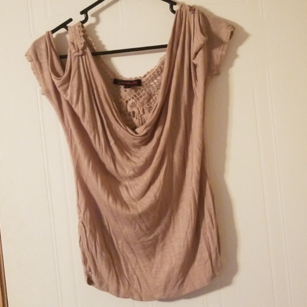 Sexy cold shoulder top, with crochet open back